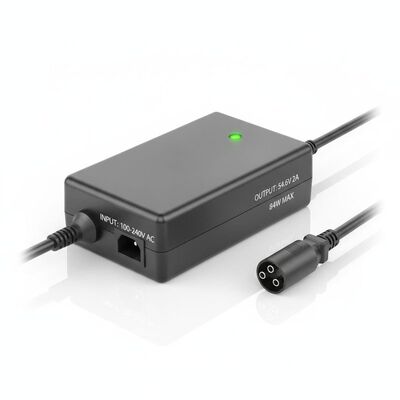 84W maximale Ausgangsleistung Ebike-Batterielader mit 54,6V 2A Ausgang und 100-240V Wechselstrom-Eingang für Elektrobikes